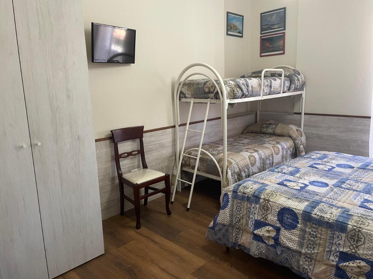 Hotel Cappuccetto Rosso Lusciano Eksteriør billede